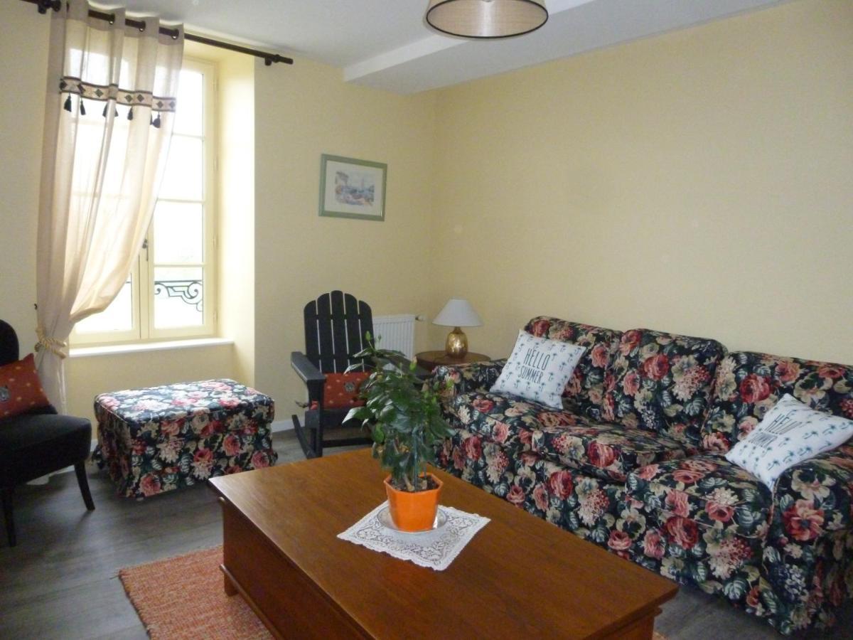 De L'enclos Holiday home *